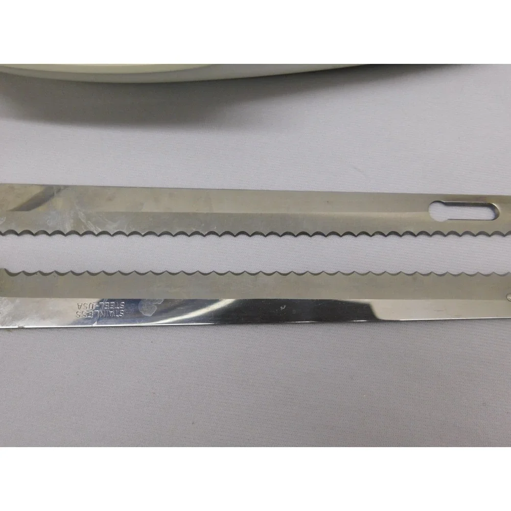 Vintage Hamilton Beach Scovill Switchable Electric Knife Avocado With 2 Blades